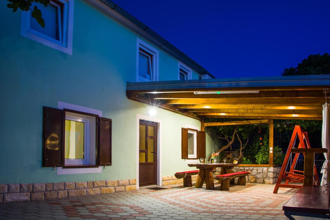 Vacation Home Tea Zengg Kültér fotó